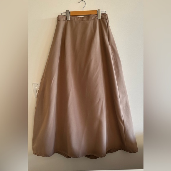 Maxi Skirt - Picture 2 of 4